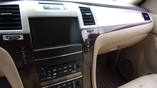 2011 Cadillac Escalade ESV awd new 22 tires dual dvd nav 6 2 v8 for sale in Escondido, CA – photo 8
