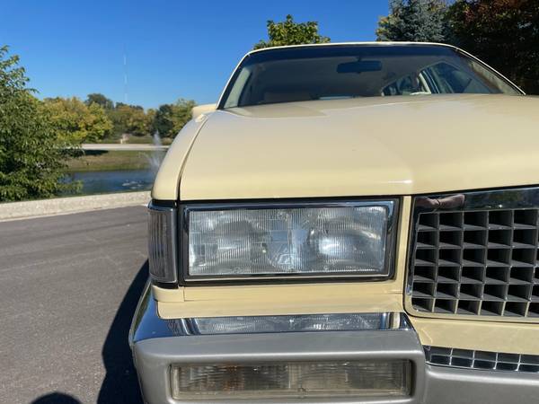1989 Cadillac Deville 55k mint condition for sale in Glendale Heights, IL – photo 16