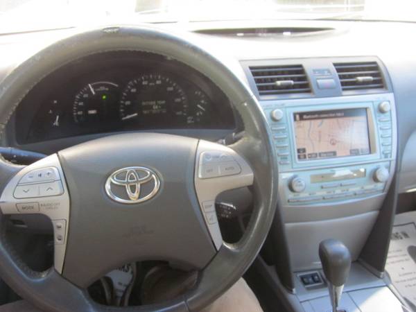 2009 Toyota Camry Hybrid LOADED sunroof NAV htd leather TRADE for sale in Valley Center, KS – photo 9