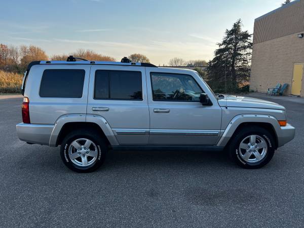 2007 Jeep Commander Limited 4WD - - by dealer for sale in Blaine, MN – photo 8