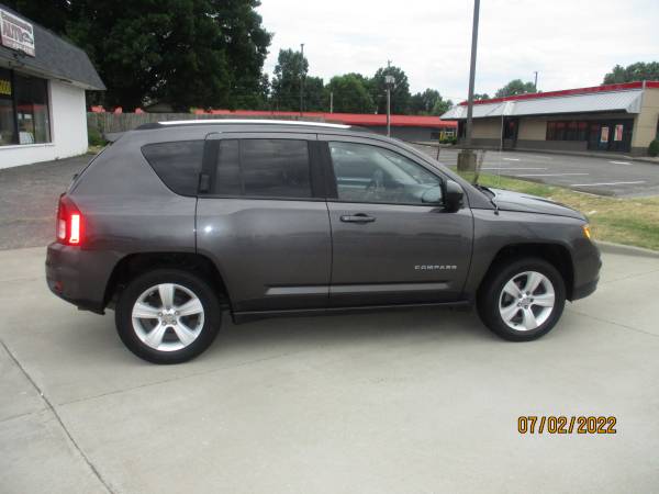 2014 Jeep Compass Sport 4x4 4dr SUV EXTRA NICE for sale in Jeffersonville, KY – photo 24