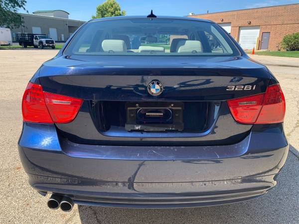 2011 BMW 328xi with Navigation for sale in East Dundee, IL – photo 2