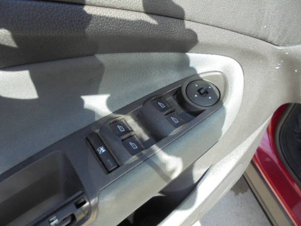 2013 Ford Escape SE 4X4*Navigation/Sunroof/Bluetooth*{www.dafarmer.com for sale in CENTER POINT, IA – photo 17