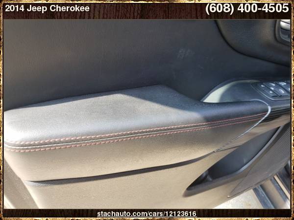 2014 Jeep Cherokee 4WD 4dr Trailhawk with Covered Dashboard Storage,... for sale in Janesville, WI – photo 7