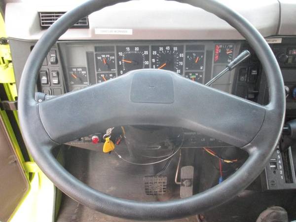 1998 International 4900 Day 4x4 Cab Semi Tractor - 6, 104 Miles for sale in mosinee, WI – photo 20