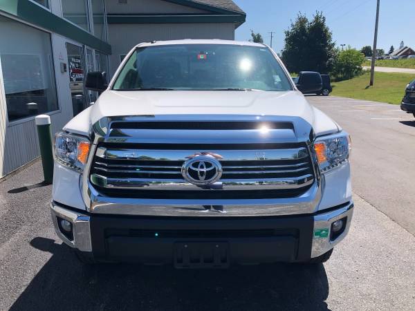********2017 TOYOTA TUNDRA SR5********NISSAN OF ST. ALBANS for sale in St. Albans, VT – photo 7