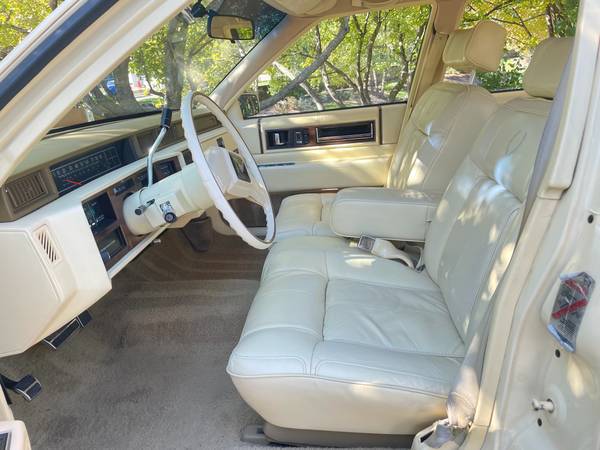 1989 Cadillac Deville 55k mint condition for sale in Glendale Heights, IL – photo 17