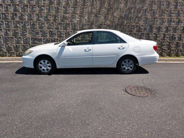 2005 Toyota Camry LE 4dr Sedan BEST CASH PRICE IN TOWN!!! for sale in Darby, PA – photo 4
