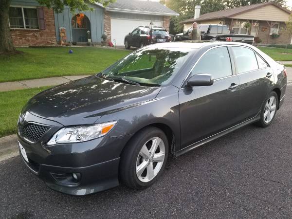 2011 Toyota Camry SE for sale in Washington, IL