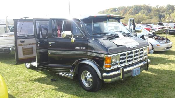 THINK SUMMER! 1996 Dodge short conversion van - - by for sale in Fond Du Lac, WI – photo 23