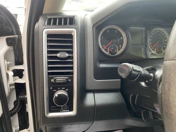2017 RAM 3500 4WD CC DRW FB White - - by dealer for sale in Bethel Heights, AR – photo 14