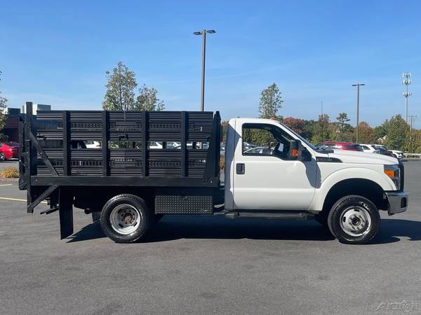 2015 Ford F-350 XLT Rack Body Truck 6 2L Gas Liftgate SKU: 14270 for sale in south jersey, NJ – photo 4