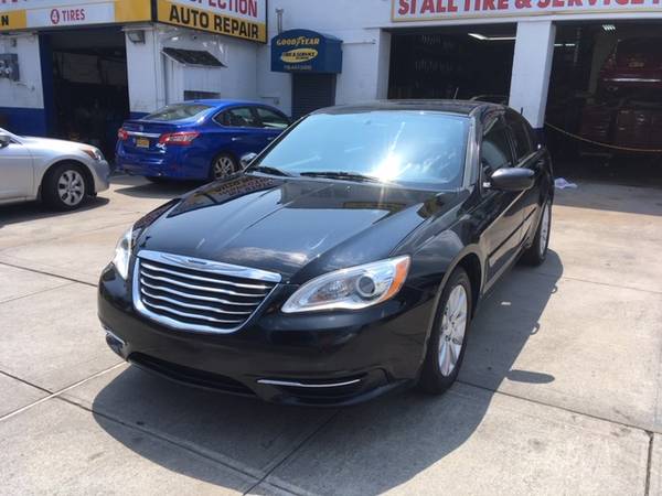 2013 Chrysler 200 4C TOURING . We FINANCE! for sale in STATEN ISLAND, NY