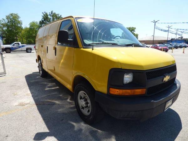 2014 Chevrolet Chevy Express Cargo Van RWD 2500 135 Holiday Special... for sale in Burbank, IL – photo 13
