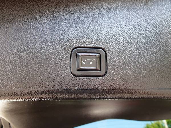 Cadillac SRX Luxury SUV Leather 4D Sport for sale in northwest GA, GA – photo 10