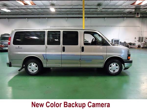 2004 GMC Presidential All Wheel Drive 8 Pass Conversion Van with Lift for sale in Dallas, TX – photo 8