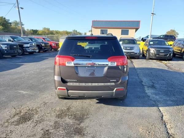 2015 GMC Terrain 4x4 SLT 180 on hand for sale in Lees Summit, MO – photo 17