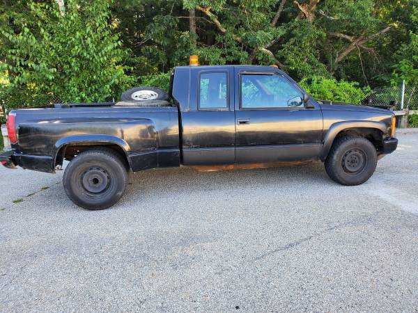 GMC 1 TON 4X4 AUTO EXTRA CAB WITH 9 FOOT PLOW INSPECTED NO RUST for sale in Manchester, ME – photo 17