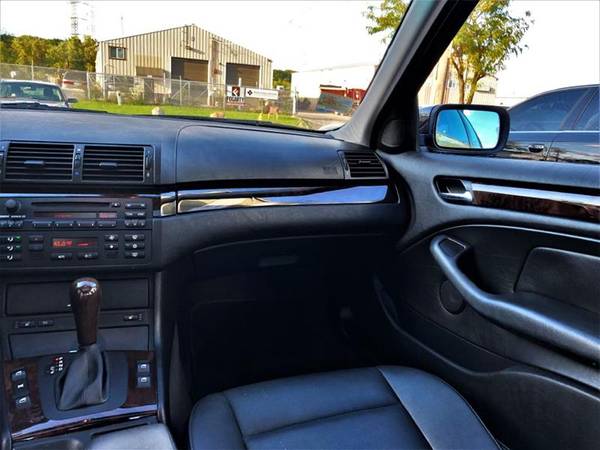 2005 BMW 325I BLACK ON BLACK for sale in Willowbrook, IL – photo 17