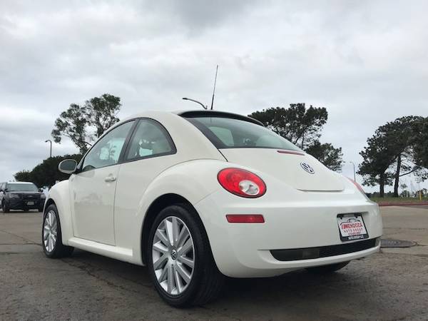 2008 Volkswagon New Beetle SE Hatchback "gas saver, leather" for sale in Chula vista, CA – photo 4