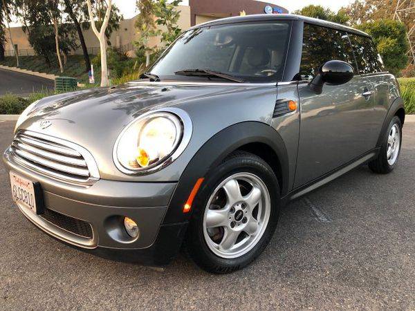 2010 MINI Cooper Base 6-Speed Automatic - Excellent Condition! for sale in Oceanside, CA