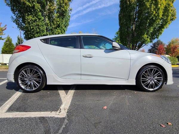2013 Hyundai Veloster RE MIX Coupe/4-Cyl 1 6L/Dual Clutch for sale in Portland, OR – photo 4