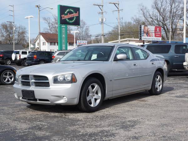 2010 *Dodge* *Charger* *4dr Sedan SXT RWD* Bright Si for sale in Muskegon, MI