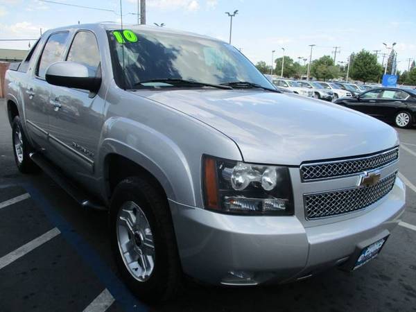 2010 Chevrolet Avalanche LT 4x4 4dr Pickup Don't miss this one! Extra for sale in Sacramento , CA