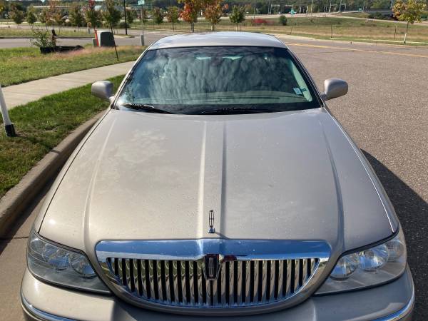 2003 Lincoln Town Car for sale in Eau Claire, WI