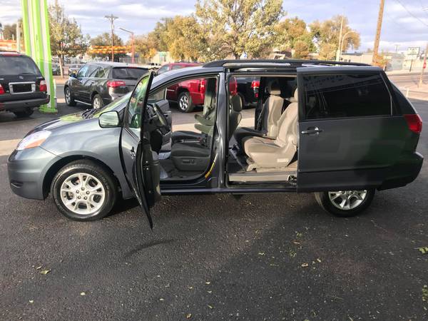 2006 TOYOTA SIENNA AWD - ONE OWNER - EXCELLENT SERVICE HISTORY for sale in Colorado Springs, CO – photo 13