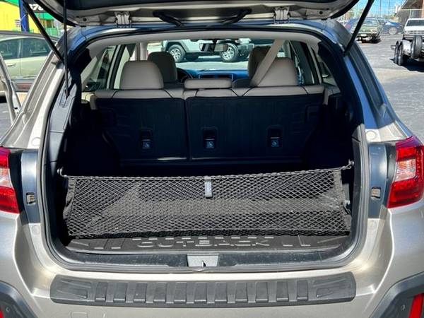 2018 Subaru Outback Wagon 2 5i Limited CVT - - by for sale in Winder, GA – photo 11