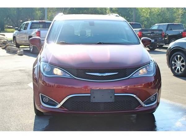 2018 Chrysler Pacifica Touring L - mini-van for sale in Bartlesville, KS – photo 2
