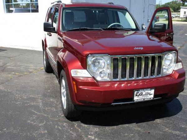 2008 Jeep Liberty 4x4 Limited 4dr - one owner - cars & trucks - by... for sale in Crystal Lake, IL – photo 3