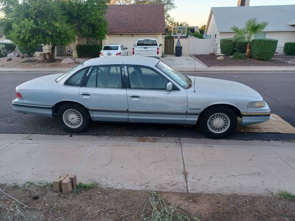 1992 Ford Crown Victoria for sale in Mesa, AZ