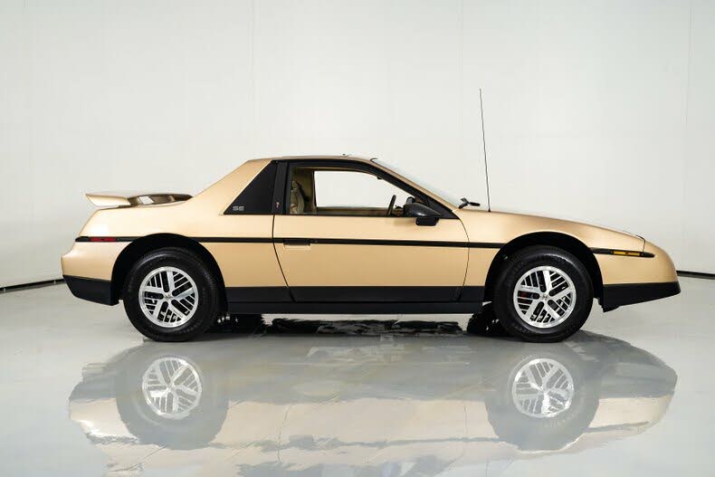 1986 Pontiac Fiero SE for sale in St. Charles, MO – photo 14