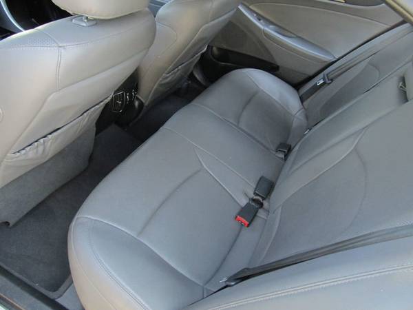 2014 *Hyundai* *Sonata* *4dr Sedan 2.4L Automatic SE for sale in Marietta, GA – photo 14