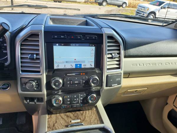 2017 FORD F250 LARIAT 4X4 FX4 6.7 POWERSTROKE LIFTED PANO ROOF CLEAN for sale in BLISSFIELD MI, MI – photo 24
