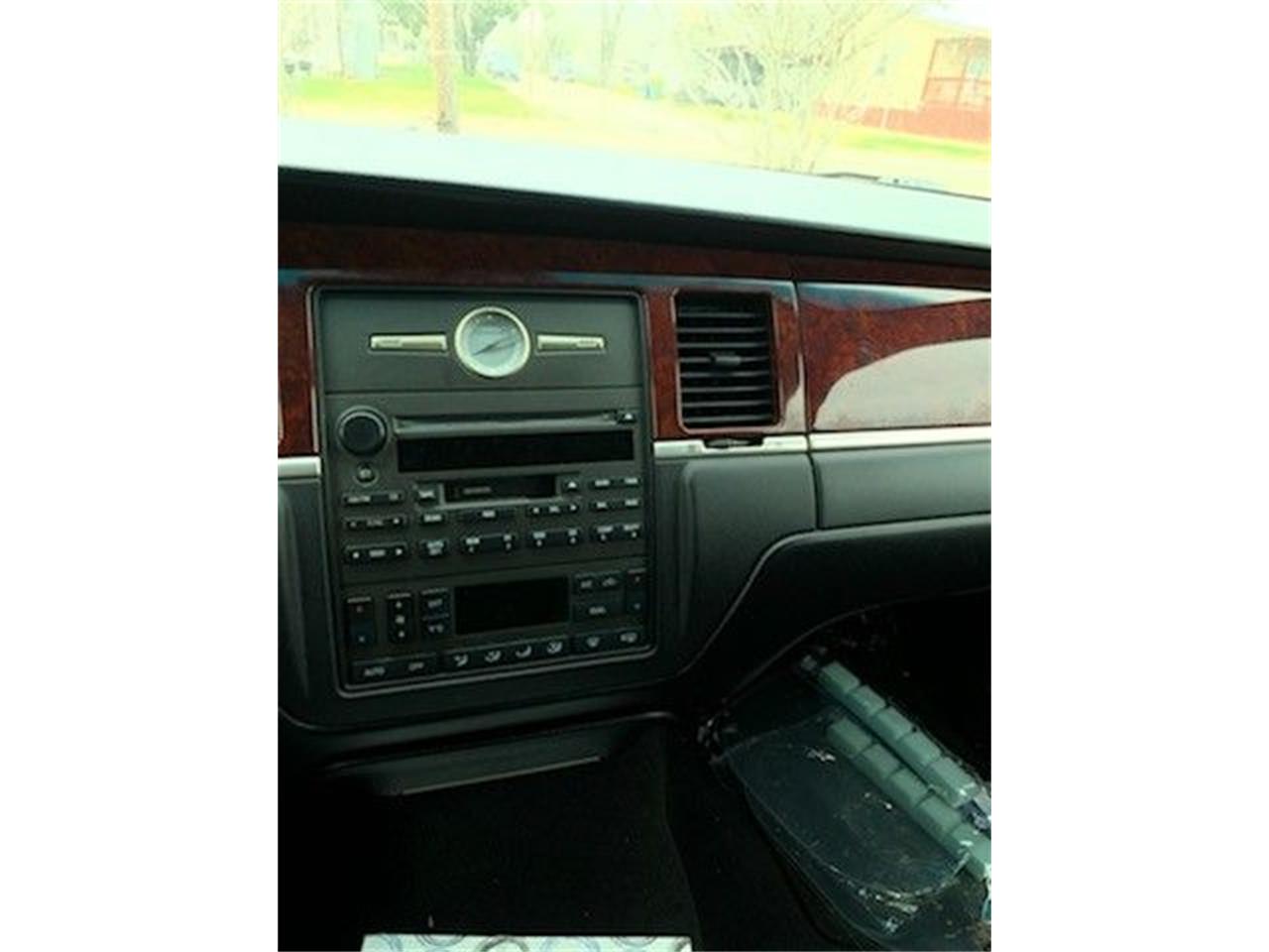 2004 Lincoln Town Car for sale in Cadillac, MI – photo 3