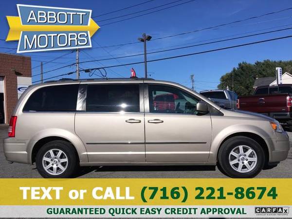 2009 Chrysler Town Country Touring - FINANCING FOR ALL CREDIT SITUATIO for sale in Lackawanna, NY – photo 6