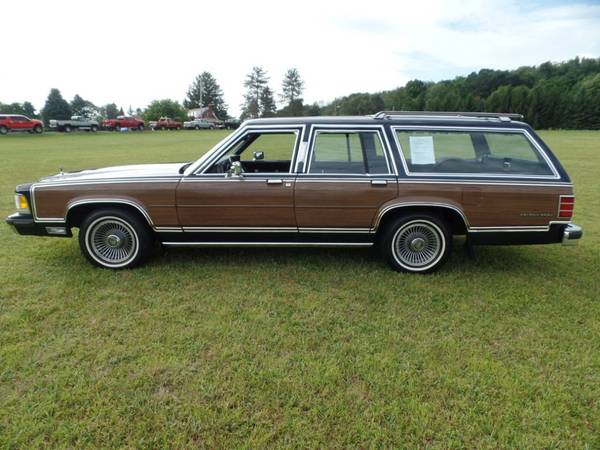 1988 *Mercury* *Grand Marquis* *Colony Park LS* Blue for sale in Johnstown , PA – photo 6