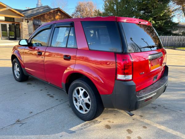 2002 Saturn Vue 4WD 73k - Fully Serviced! - - by for sale in Kansas City, MO – photo 3