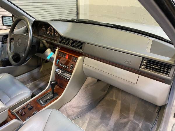 1995 Mercedes-Benz E320 Convertible Silver/Grey Collectible Quality for sale in Scottsdale, AZ – photo 19