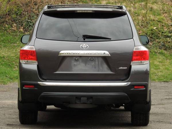 2013 Toyota Highlander Plus Only 94K Miles Back Up PowerGater for sale in binghamton, NY – photo 6