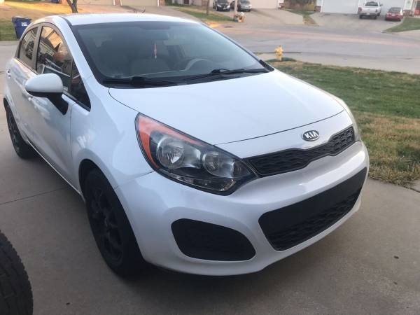 2012 Kia Rio hatch - cars & trucks - by owner - vehicle automotive... for sale in Lawrence, KS – photo 8