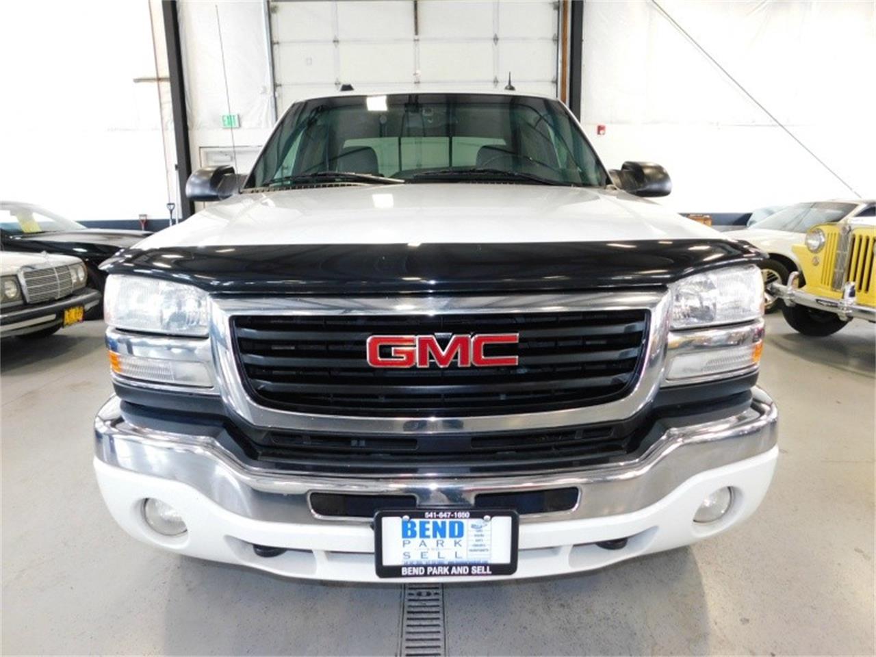 2005 GMC 2500 for sale in Bend, OR