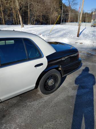 2007 Ford Crown Vic (Police Interceptor) for sale in Williamsport, PA – photo 2
