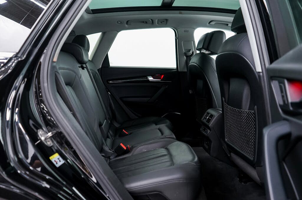 2020 Audi Q5 2.0T quattro Titanium Premium AWD for sale in South St. Paul, MN – photo 6