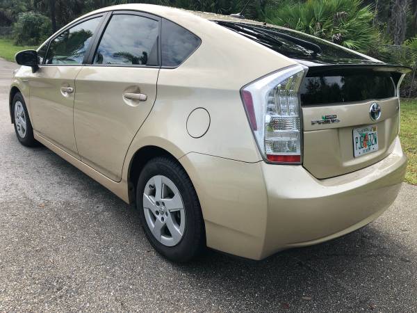 2011 Toyota Prius One Florida Owner !! - cars & trucks - by dealer -... for sale in Naples, FL – photo 3