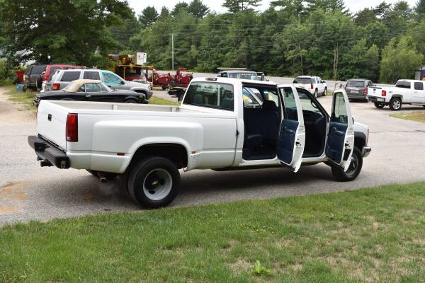 1999 Chevy K3500 NO RUST Crew Long bed Dually 454 4DR 4WD for sale in Waterboro, ME – photo 12