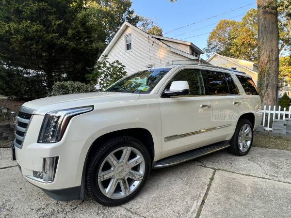 Mint 2015 Cadillac Escalade Luxury for sale in Smithtown, NY – photo 16